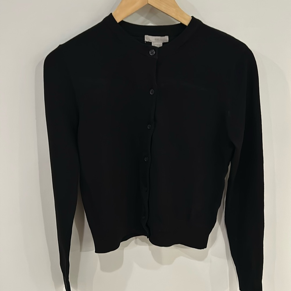 Women's H&M size small black cardigan